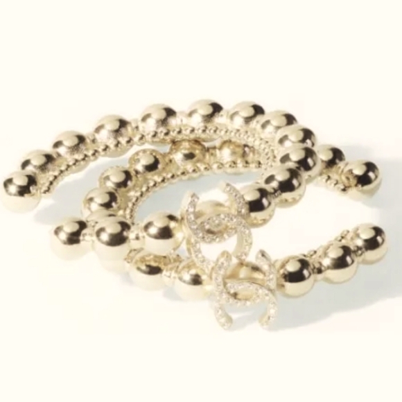 CHANEL✨CC Crystal Beaded Hoop Earrings - Picture 9 of 9